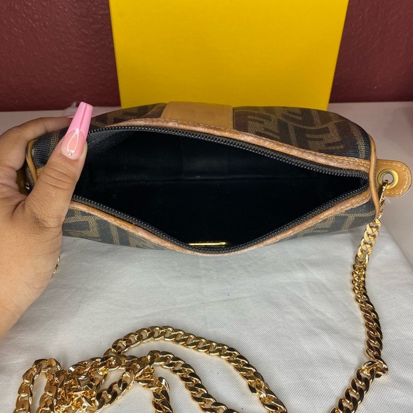 Vintage Fendi Zucca Crossbody - Picture 10 of 11